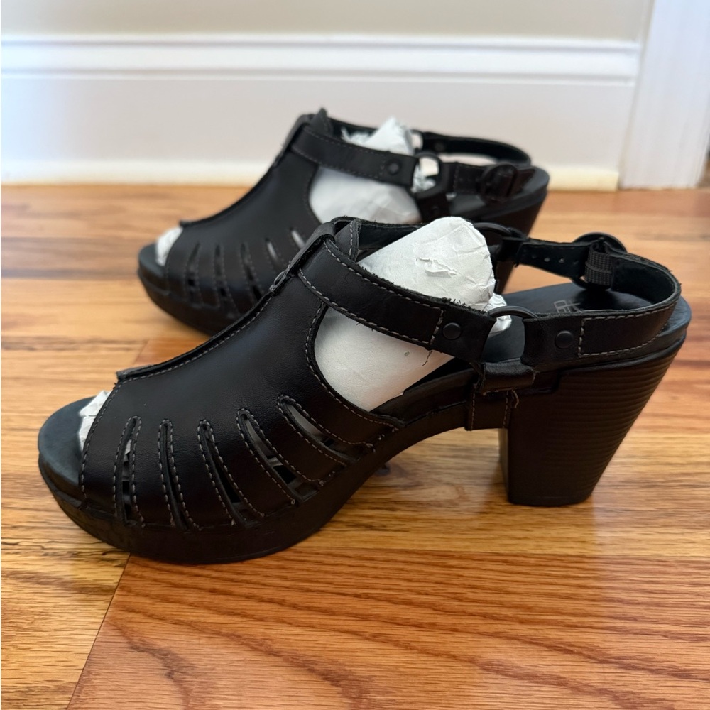 Dansko Randa Black Leather Sandals Peep Toe Chunky Heels Size EUR 39 US 8.5/9 - Picture 2 of 13